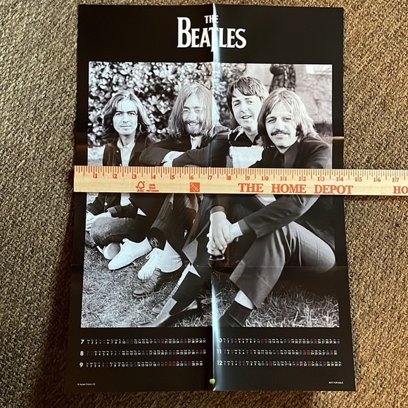 The BEATLES Dual-Size Poster Print 20" Long x 14" Wide Color & B&W Print JAPAN - Picture 11 of 11